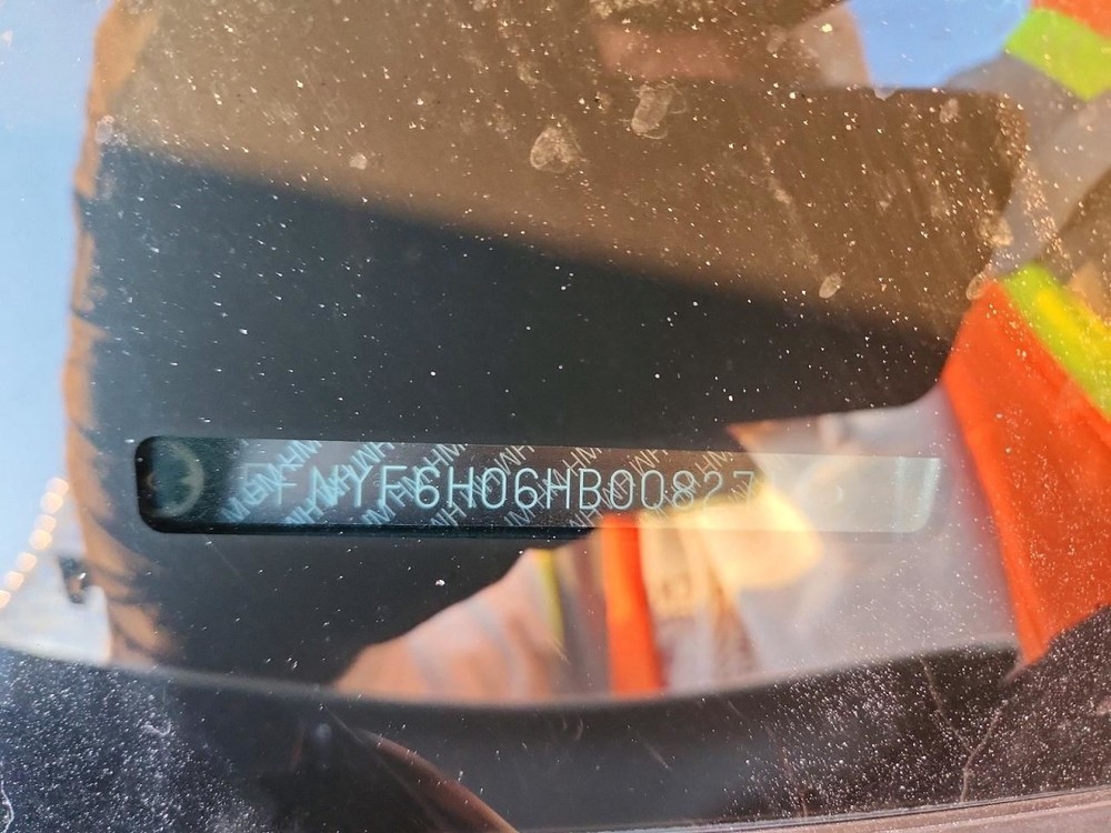 PILOT 2017 Glove Box 5021571