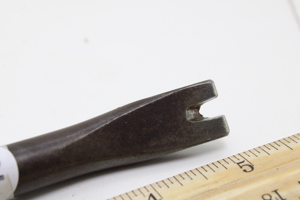 AJAX 407 0.580" Shank 5-1/2" Long Flat Chisel