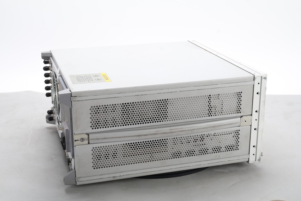 HP 8720D Microwave Vector Network Analyzer 50MHz - 20GHz - No Options