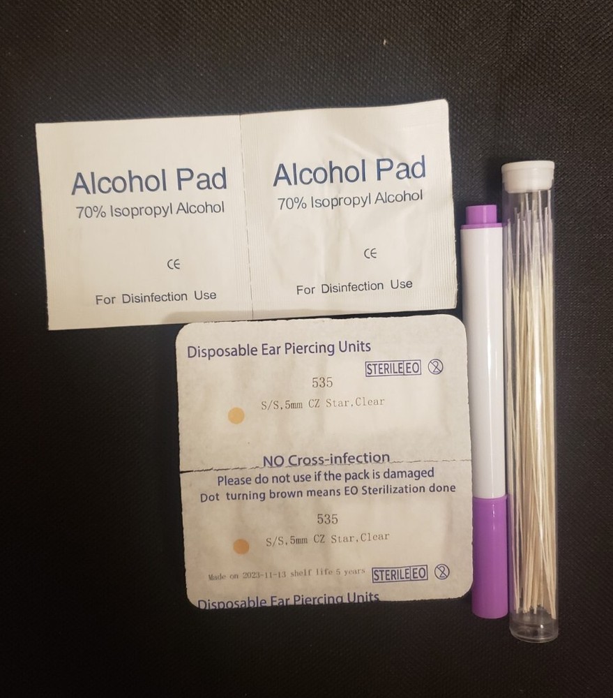 2 Pair Disposable Ear Piercing Unit Stud Earring Model 253 White Crown 5mm Small