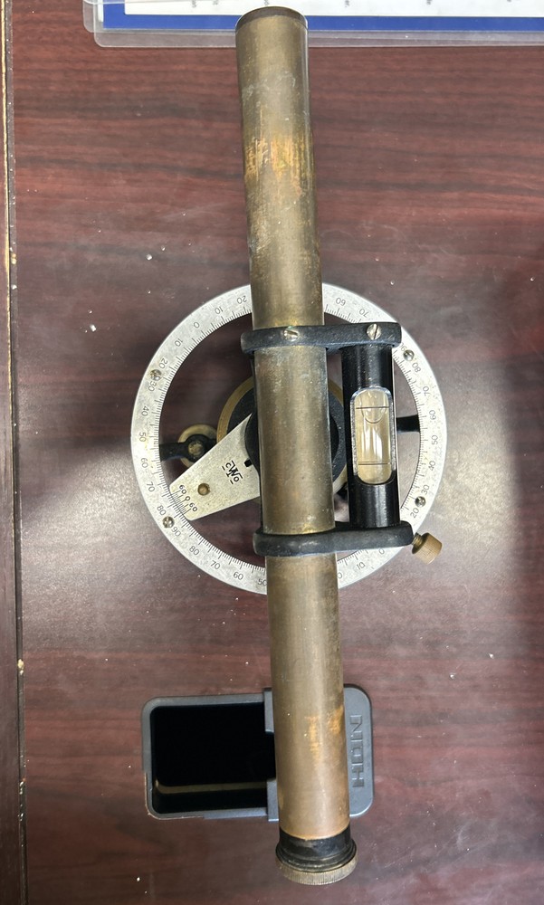 Leveling Instrument Vintage