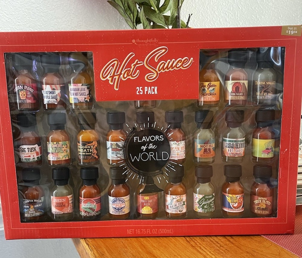 Spicy Hot Sauce 25 Mini Bottles