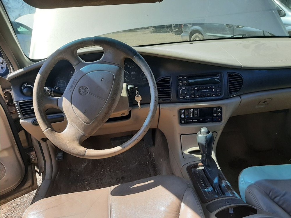 REGAL 2002 High Mounted Stop Light 935836