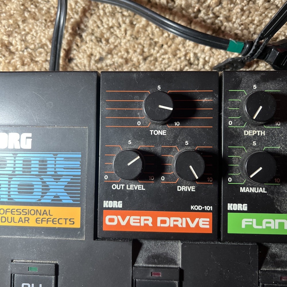 Korg PME-40X Modular Effect OVER DRIVE, DIGITAL DELAY, GRAPHIC EQ, EXT SELECTOR