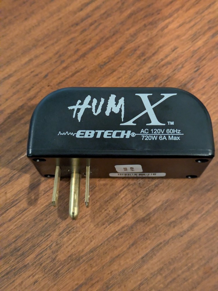 EBTech Hum X Hum Exterminator Ground Loop Feedback Hum Buzz Eliminator