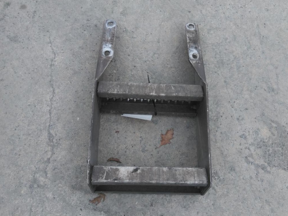 Replaces 2016 PETERBILT 579 FRAME STEP , MD