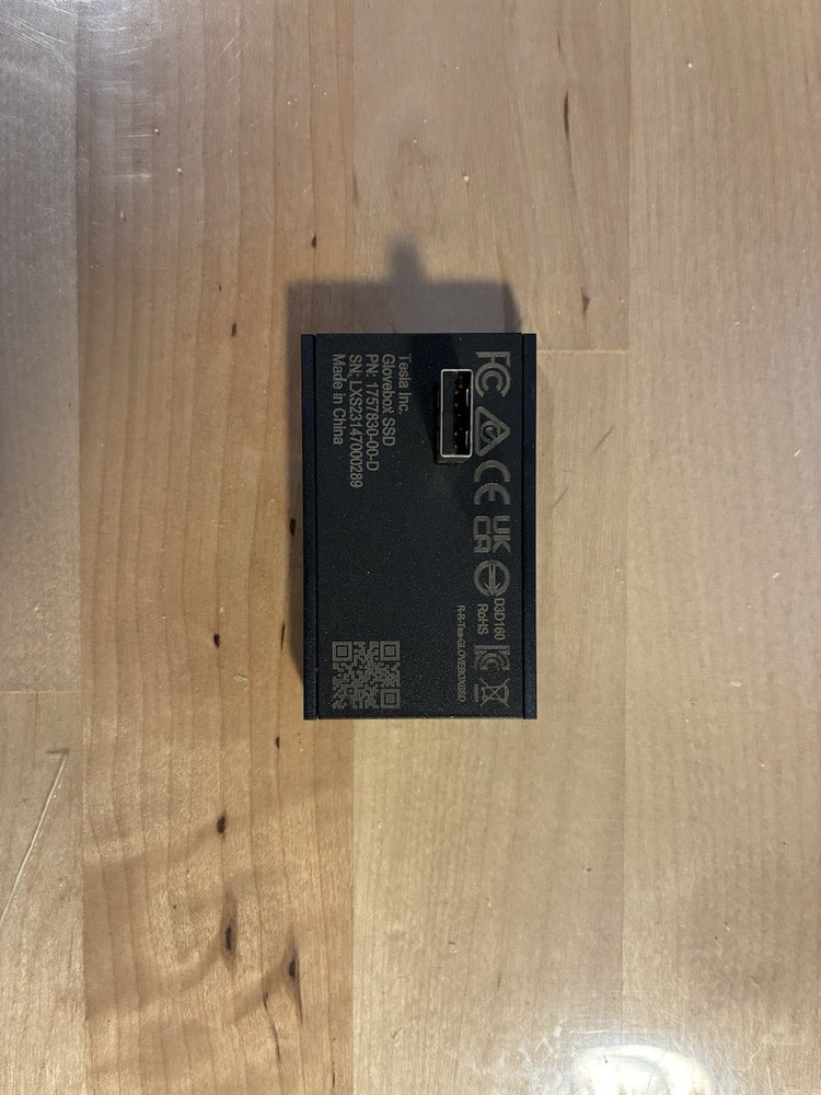Tesla Solid State Drive, 1TB, OEM, Black, USB 3.0, Pre-formatted