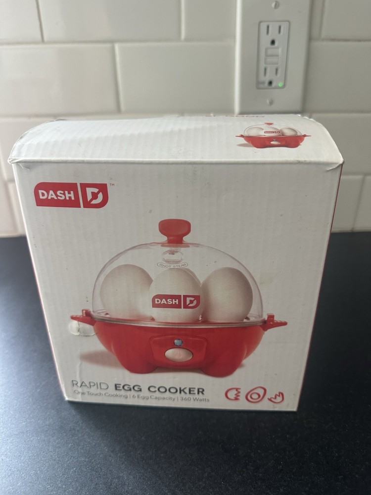 DASH Go Rapid Egg Cooker RED Quick Easy Cook Eggs/ Omelette EUC