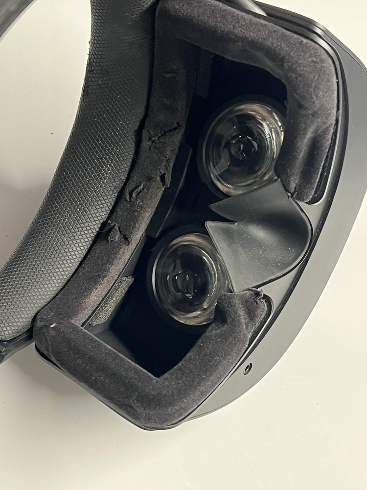 HP Windows Mixed Reality Headset Cable Bundle (model VR1000-100) Untested/used