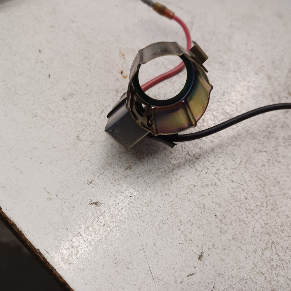 83 MAZDA RX7 FB CIGARETTE LIGHTER UNIT COMPLETE AS PICTURED.