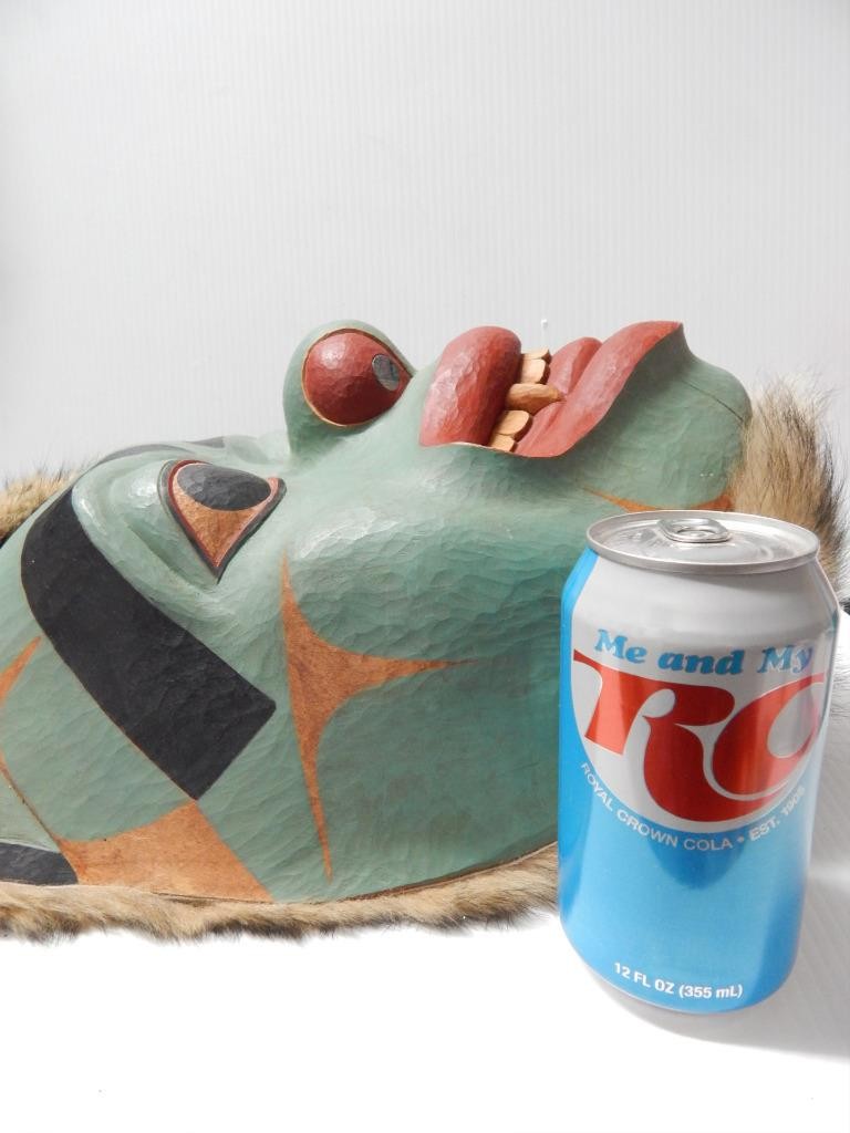 XTRA LARGE MASTERPIECE: VINTAGE JUNEAU ALASKA TLINGIT / HAIDA MASK - SIGNED