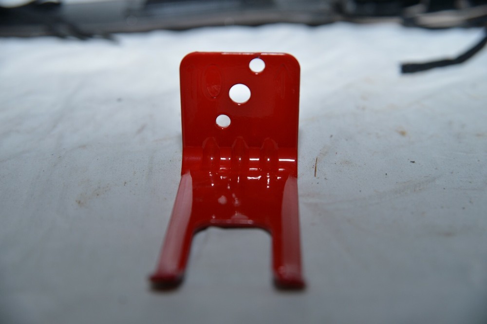 🎯 (4) NEW AMEREX WALL MOUNT BRACKETS FOR 5LB FIRE EXTINGUISHERS