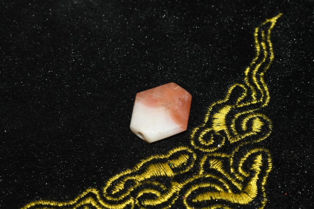 Authentic Ancient Banded Agate Stone Bead in good Condition