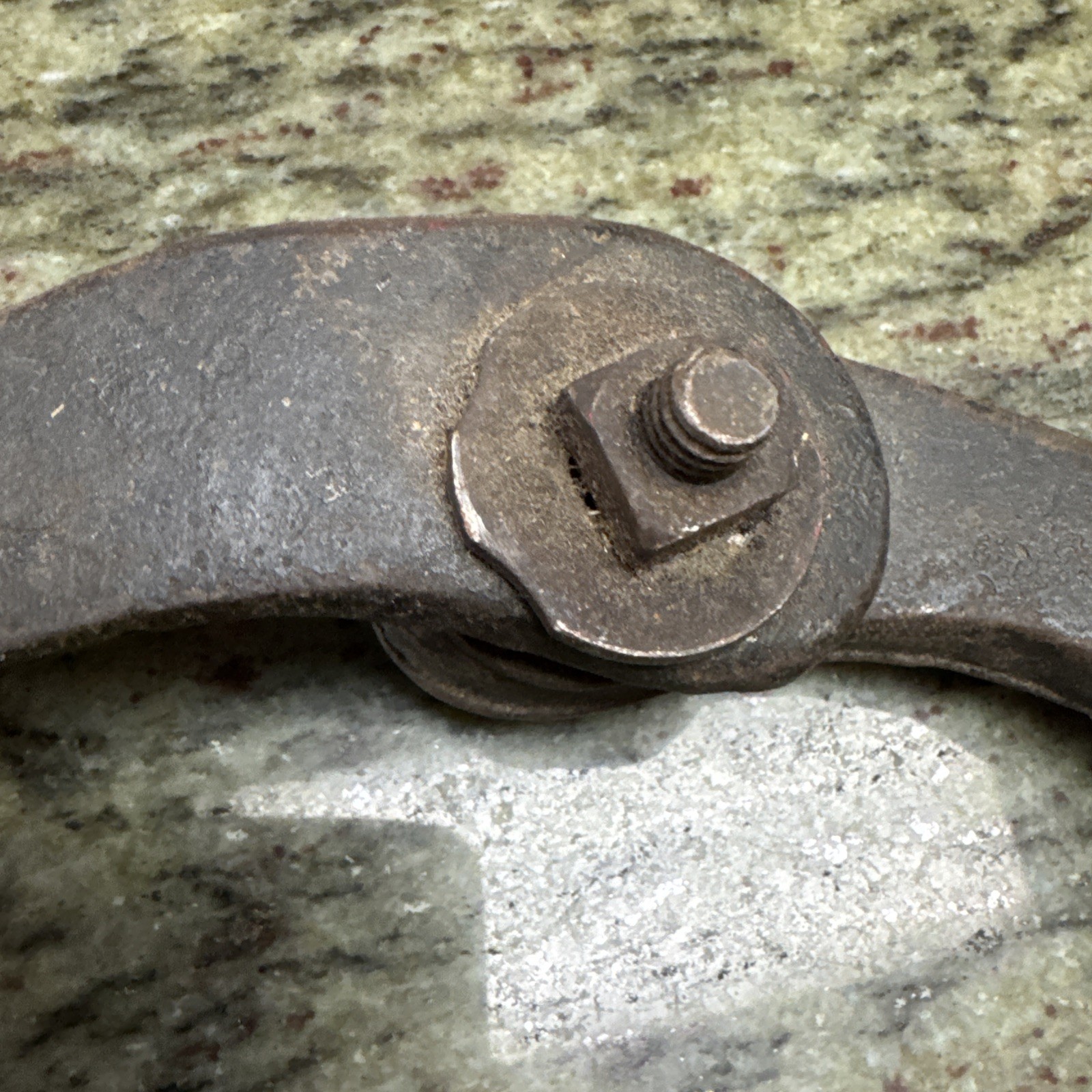 Antique iron Horseshoe Strongman Chest Exerciser EXCELLENT CONDITION