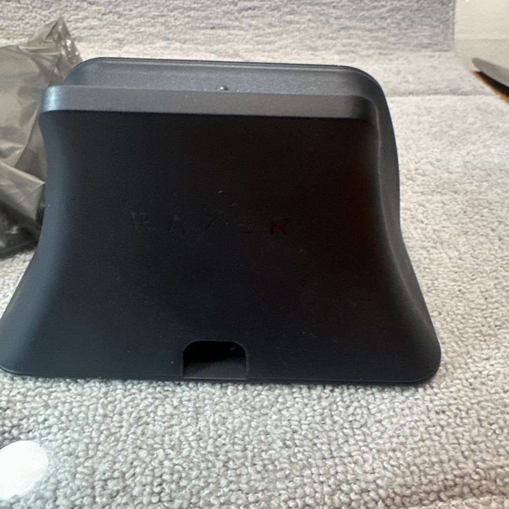 Razer Quick Charging Stand for PS5 DualSense Wireless Controller - Black