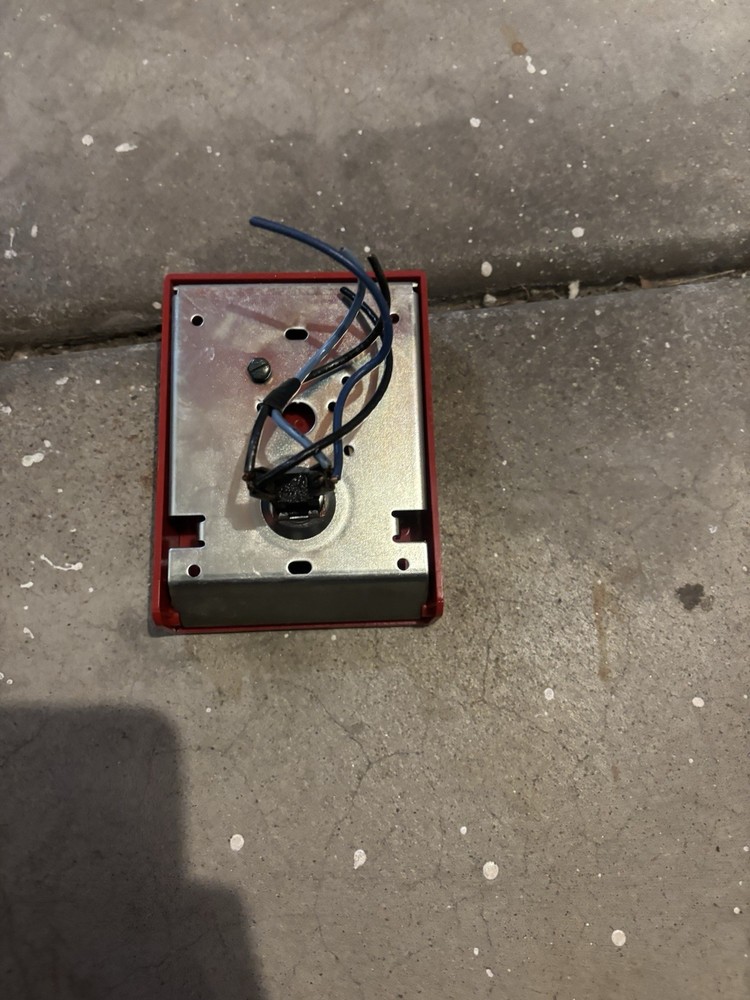 LOT (12) Simplex 4099-9001 Addressable Manual Pull Station