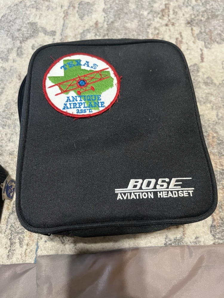 Bose Aviation Embroidered Headset Bag Lot (4) - Two Thicker Zip /Two Pull String