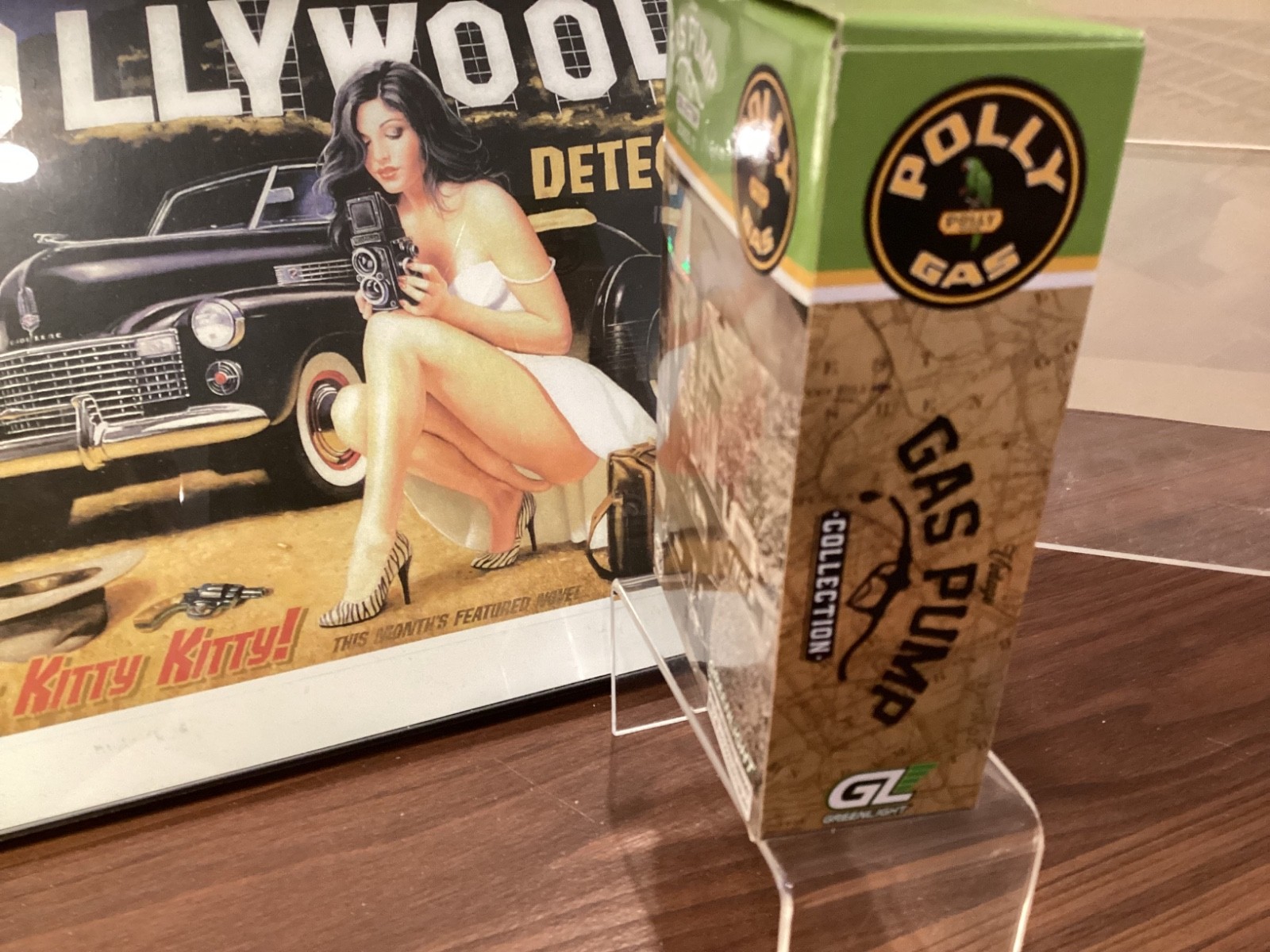 Greenlight Vintage Gas Pump 1948 Wayne 100-A Polly Gasoline