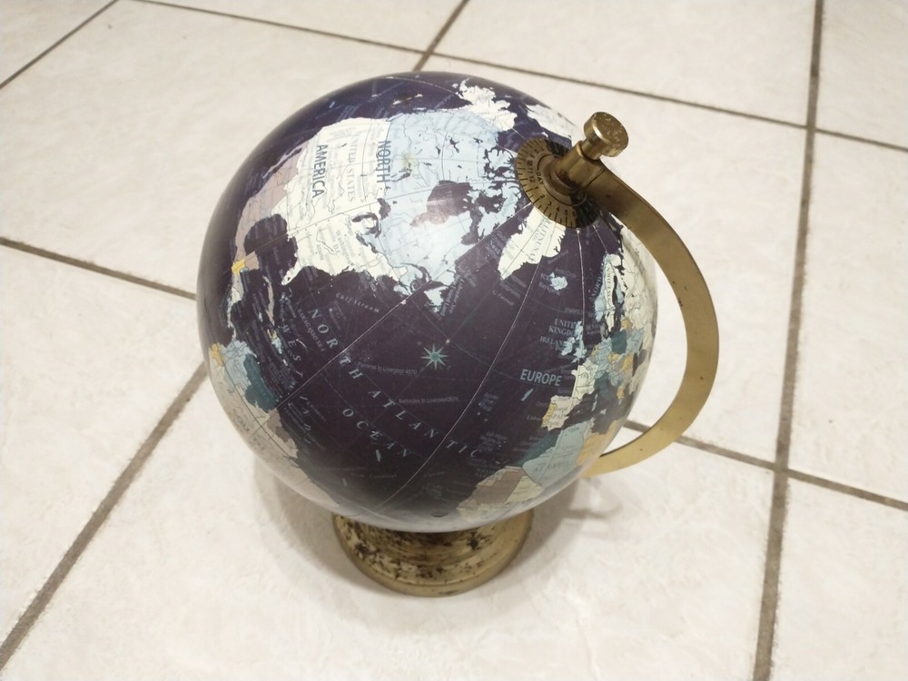 8" Purple/blue Globe