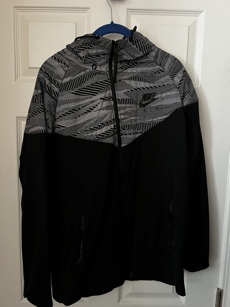 Nike Windbreaker Jacket - Sz Large