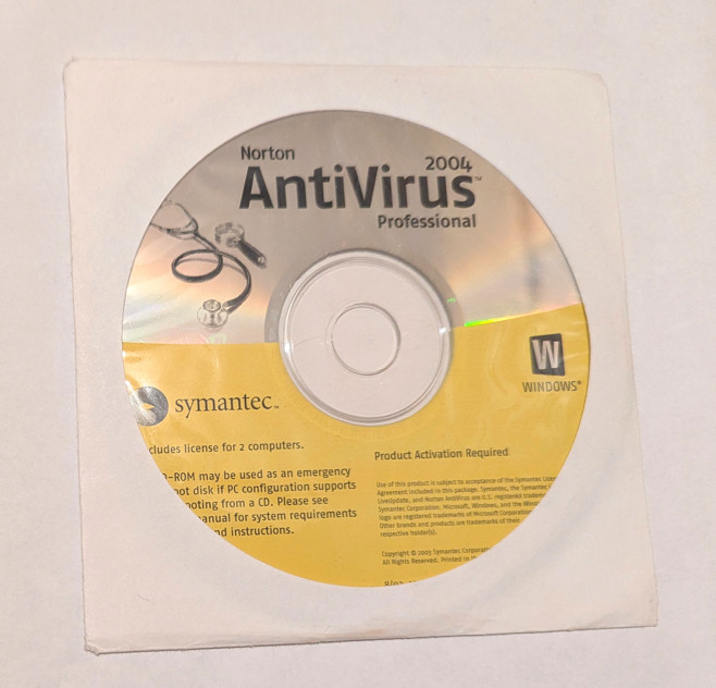 Norton AntiVirus Professional Software CD + Code 2004 - Windows 98/2000/ME/XP