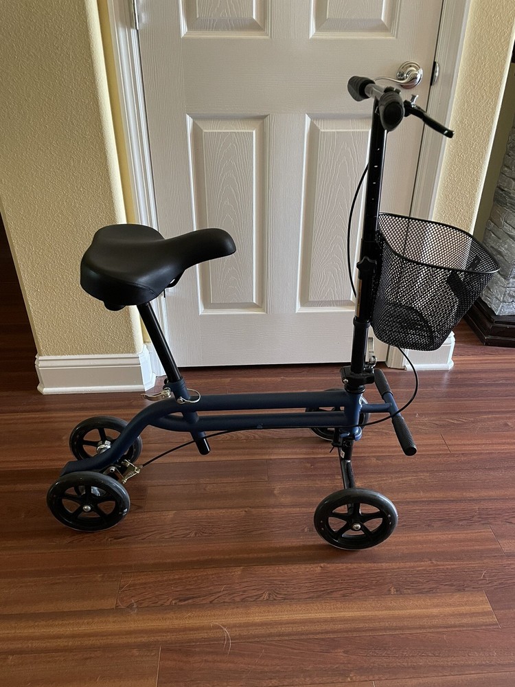 KneeRover® Steerable Seated Knee Scooter