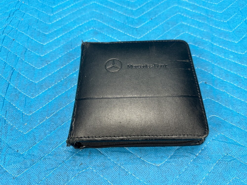 Mercedes G500 Comand Navigation CD Map 10pc Set w/ Case 2004 OEM