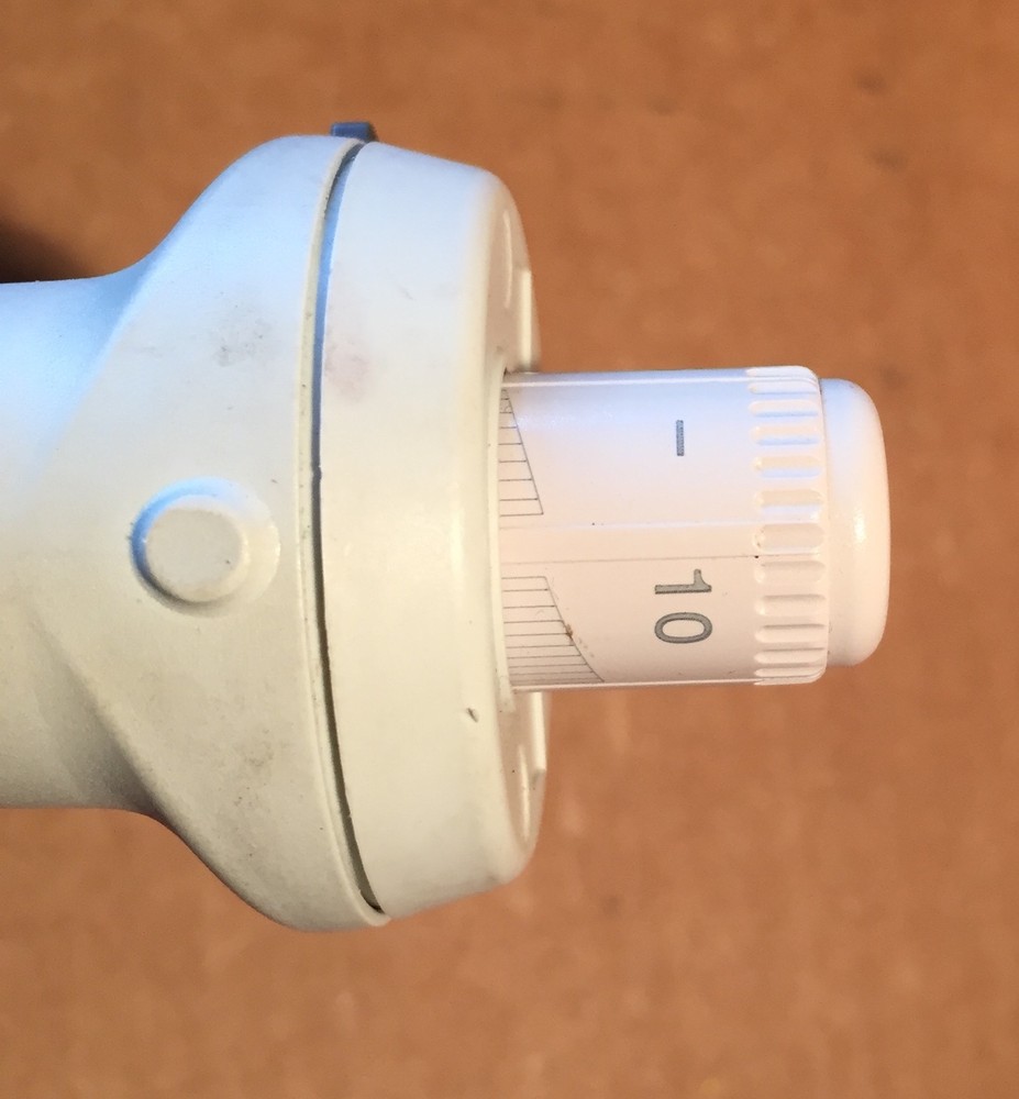 Eppendorf Reference Pipettor, 0.5-10 µL Variable Volume, Single Channel