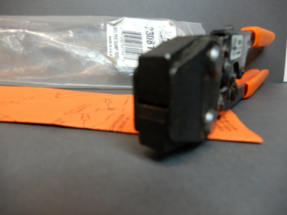 Shark Bite 23081 Pex Crimping Tool Lightly Used -  Missing Standard