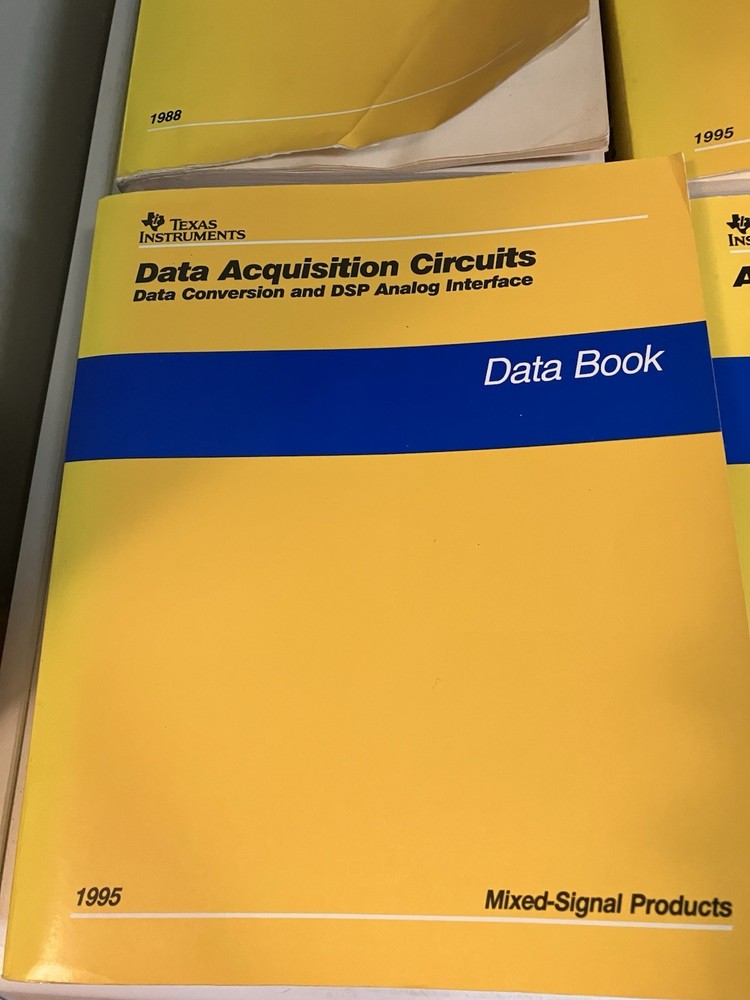Texas Instruments Lot Of 8 Data Book Circuits, Logic, Amplifiers & Comparators