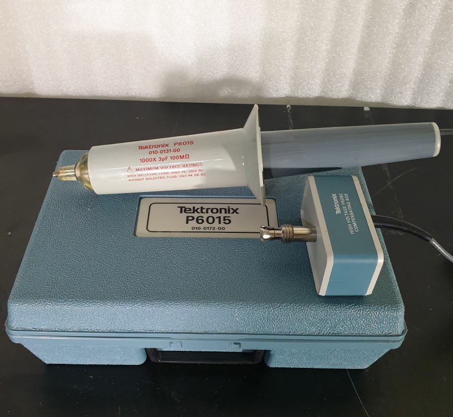 Tektronix P6015