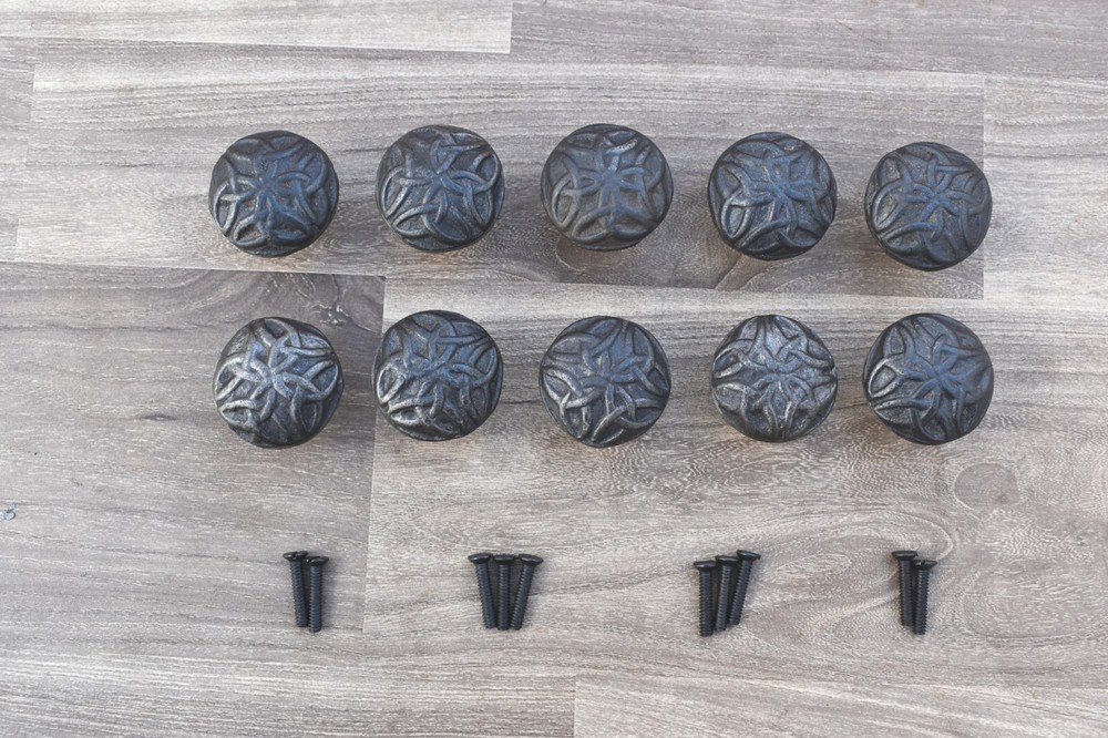 Vintage cast Iron door knobs cabinet round drawer handles pull rustic 10 pcs