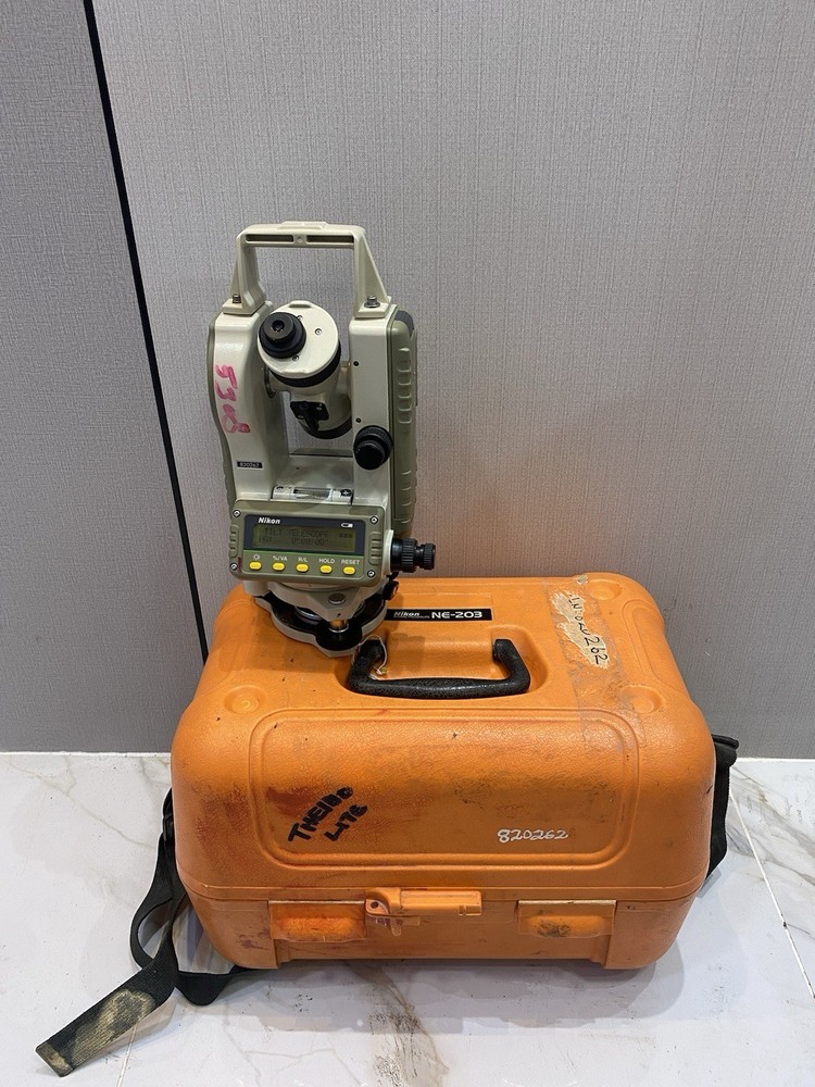 Nikon Ne-203 Electronic Digital Theodolite