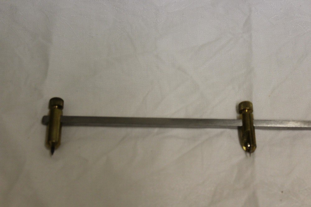 ADJUSTABLE CIRCLE SCRIBE point for centre Blade for cuting circle 25cm long