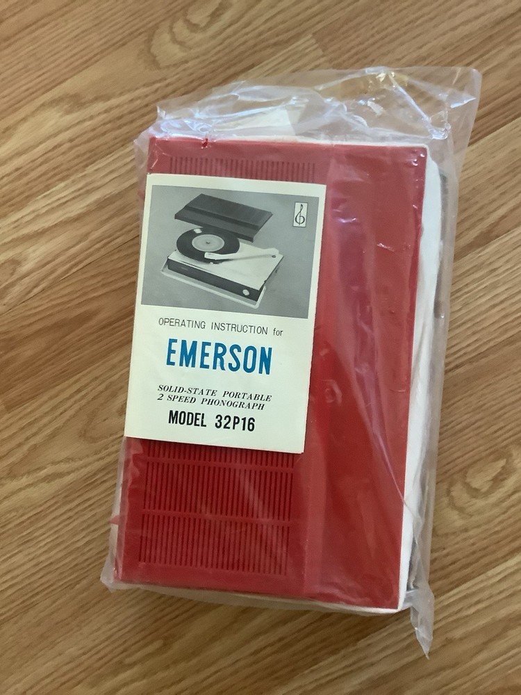 Emerson Phonograph Model 32P16