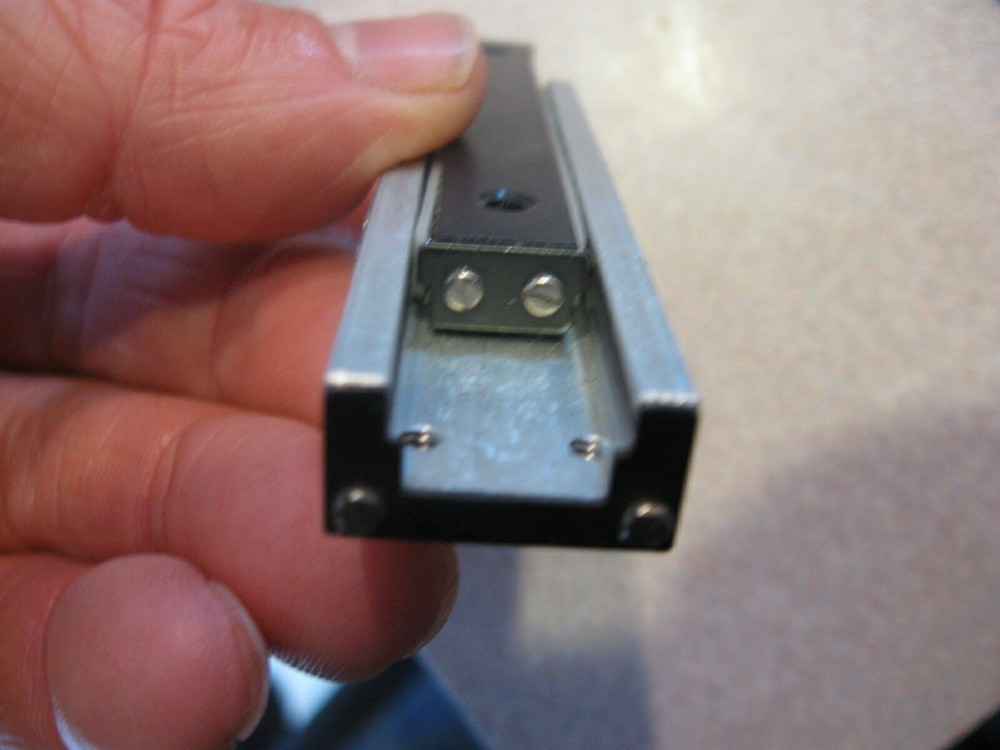 PIC DESIGN POSITIONING SYSTEMS LINEAR SLIDE (as-is) 3"