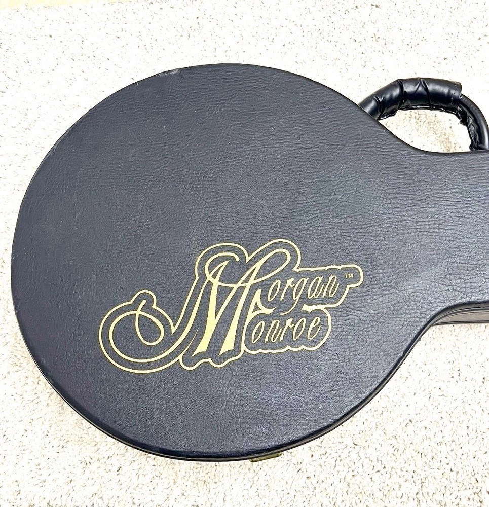 Deering Goodtime Banjo Lefty WITH Morgan Monroe Hard shell case