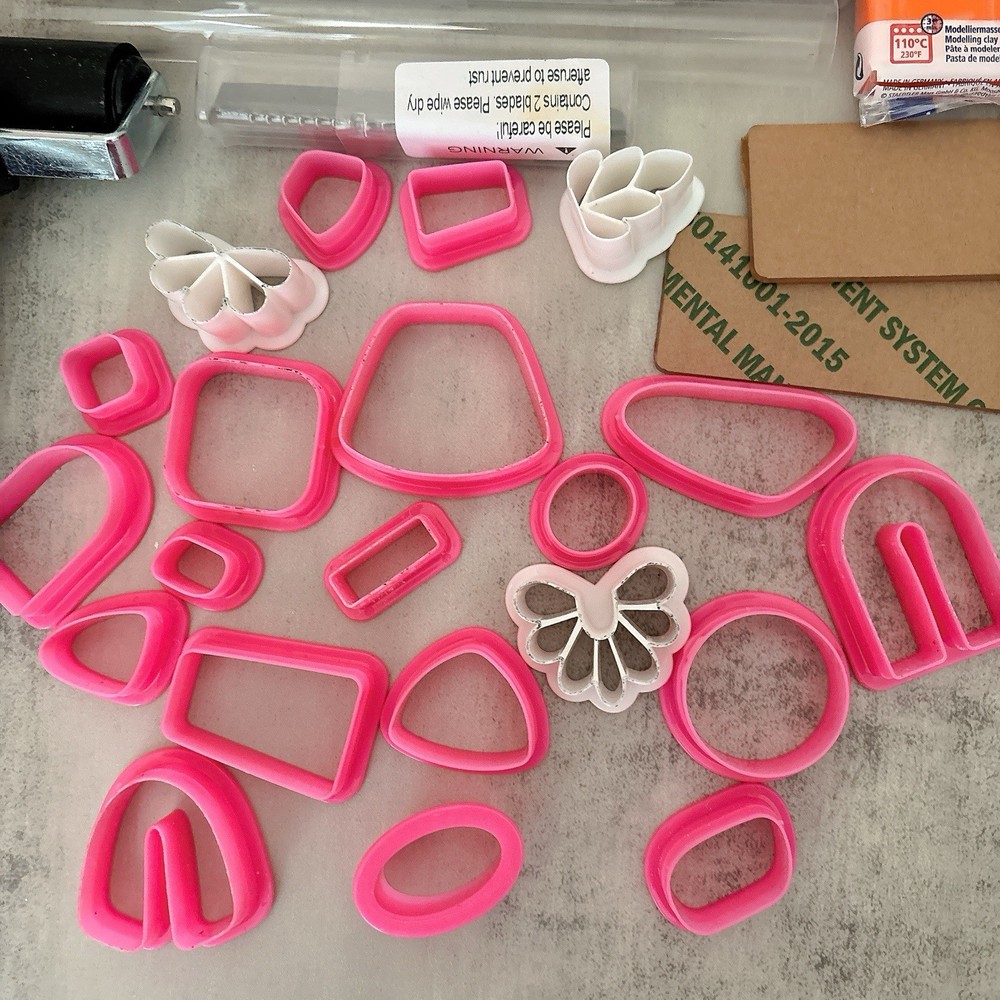 ISILER Clay Pasta Maker FIMO Clay & Cutters Craft Bundle