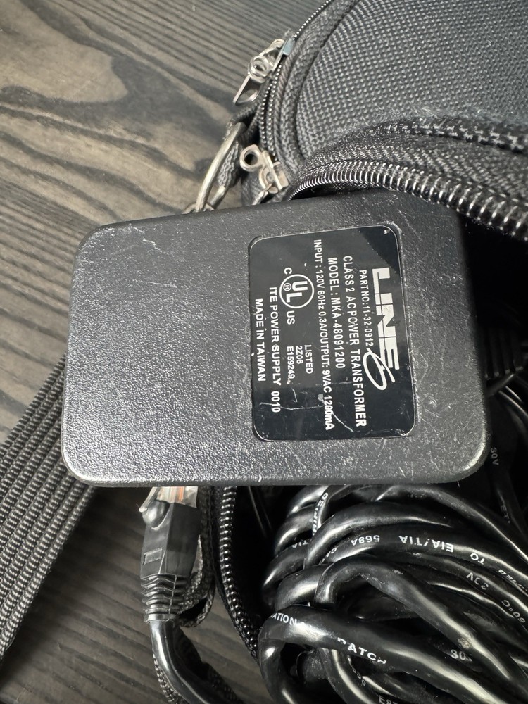 Line 6 POD 2.0 Guitar Effects Processor W/ Case, Fb4 Floor Switch, Power Adapter