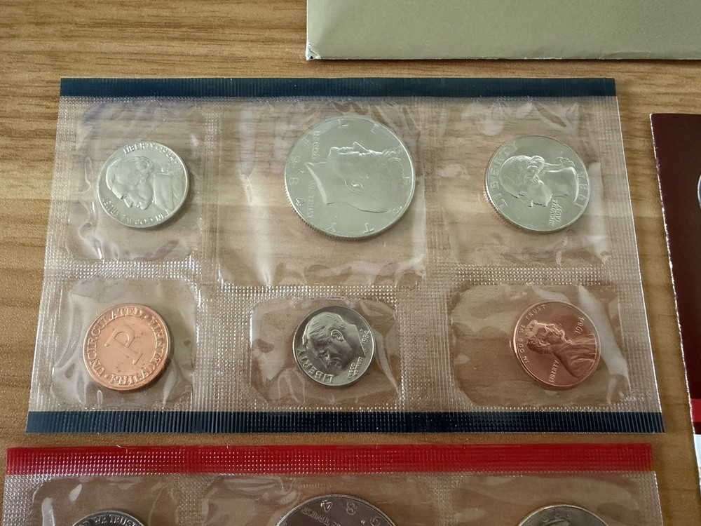 1984 P&D US Mint Set Uncirculated with Envelope & COA