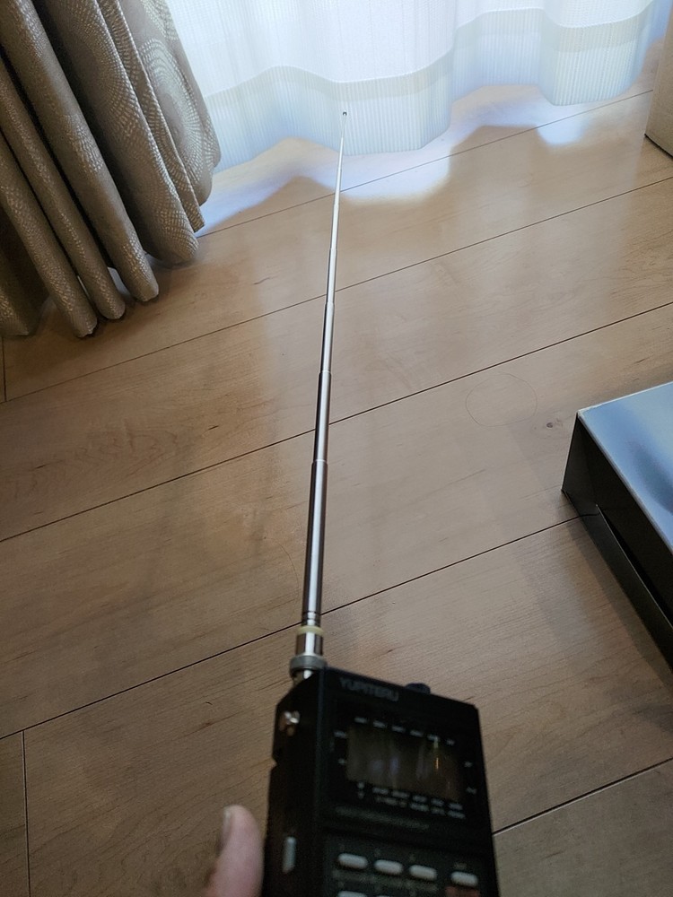 YUPITERU MVT-5000 airband multiband scanner