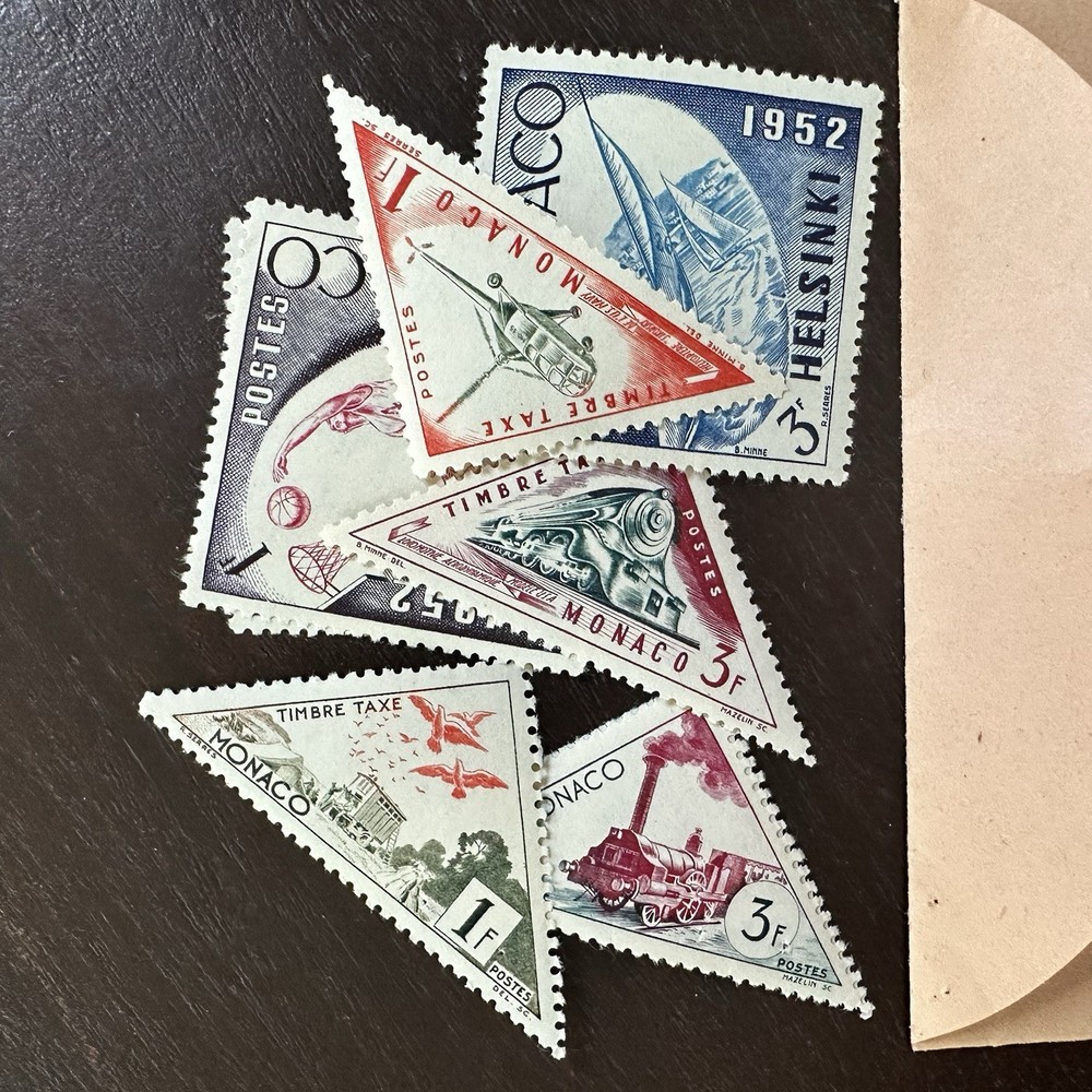 The World United States & Foreign Postage Stamp Album 1938 + Variety Stamp Lot