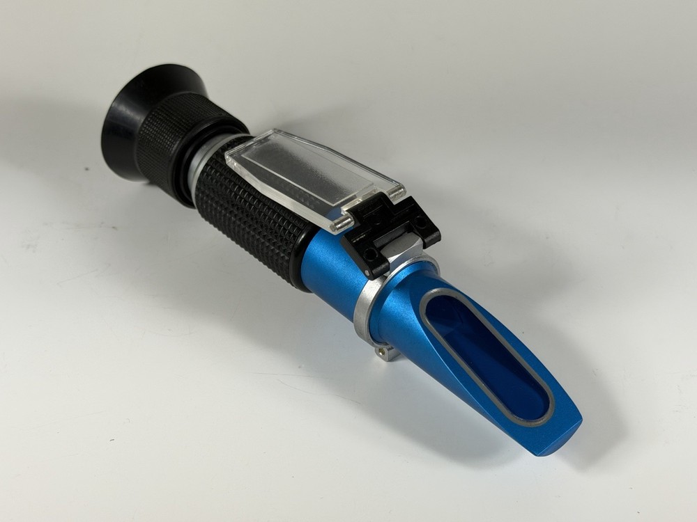 EXTECH RF20 Portable Salinity Refractometer - 0 to 100 PPT - 9PP82