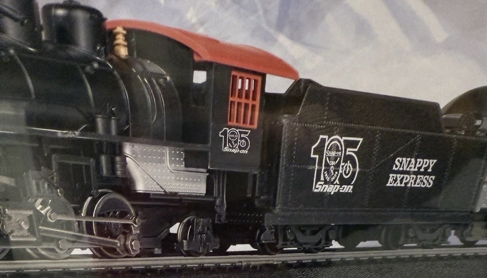 Snap On Tools 105th Anniversary Train Set by Bachmann