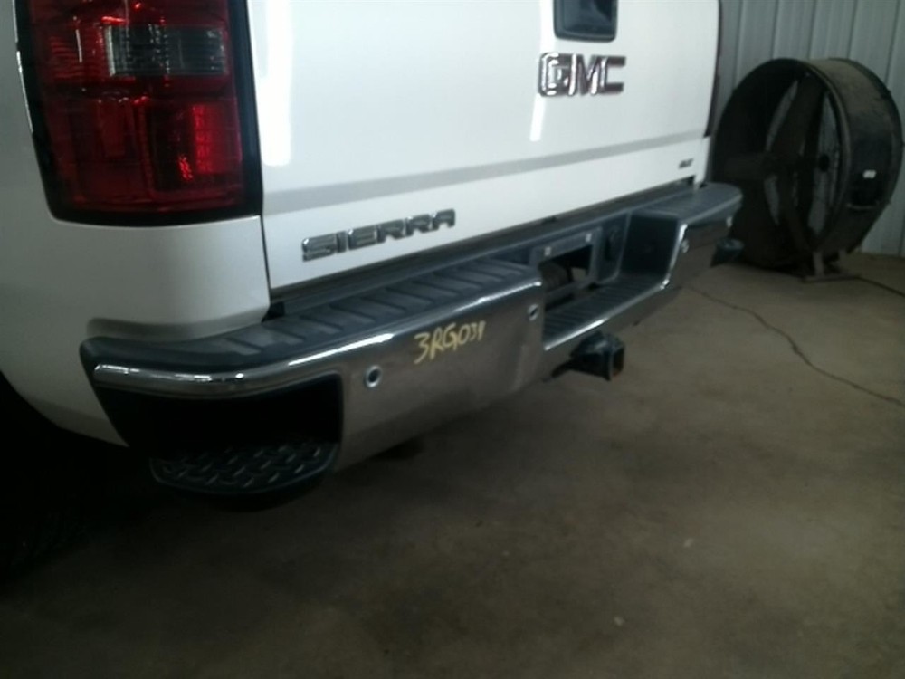 SIERRA150 2014 High Mounted Stop Light 104875339