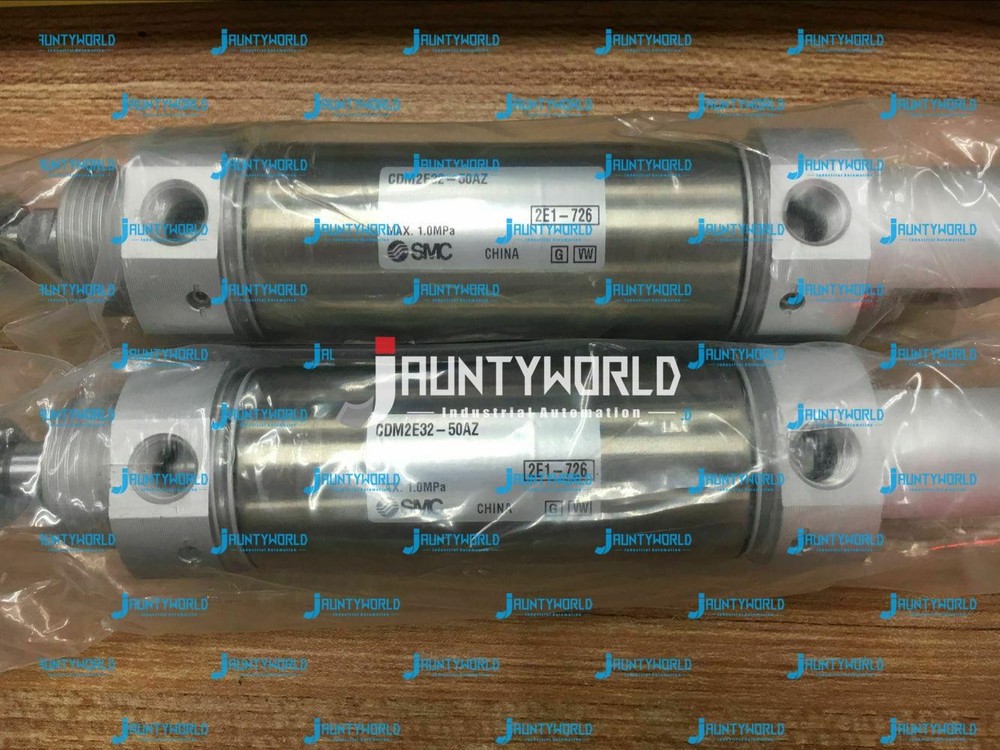 1PC NEW SMC CDM2E32-50AZ