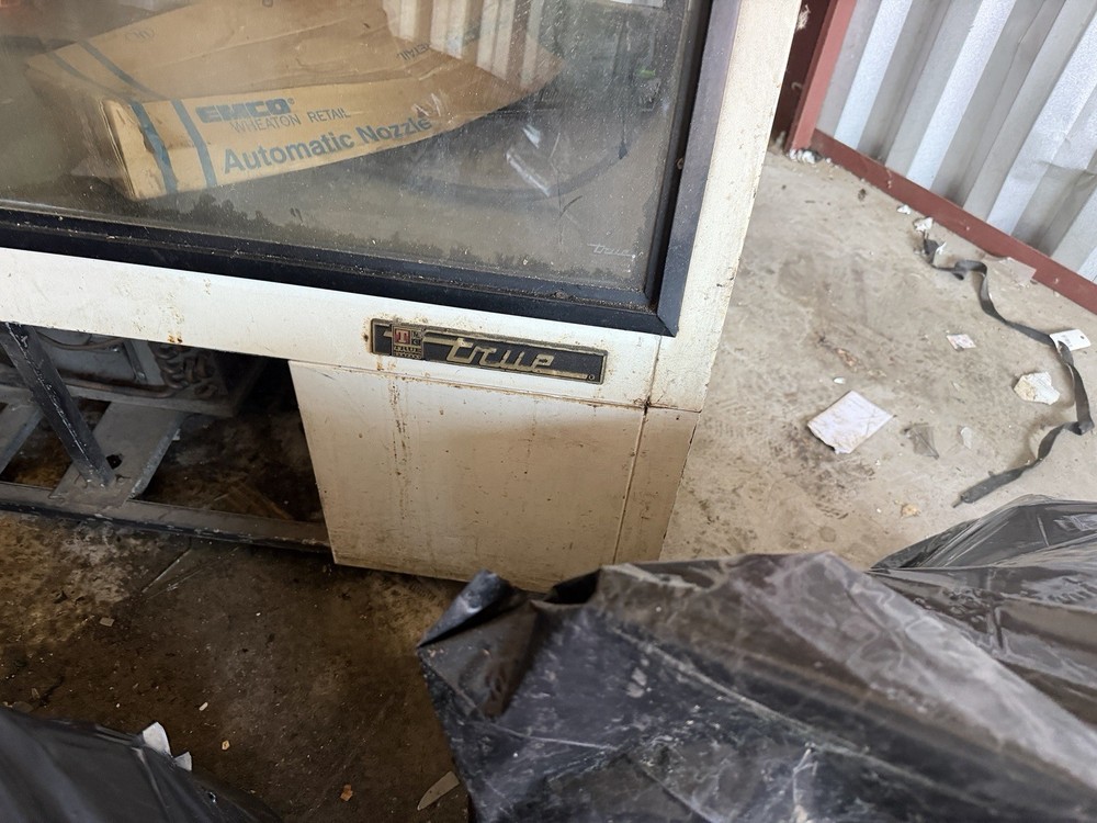 Large Refrigerated Display Case
