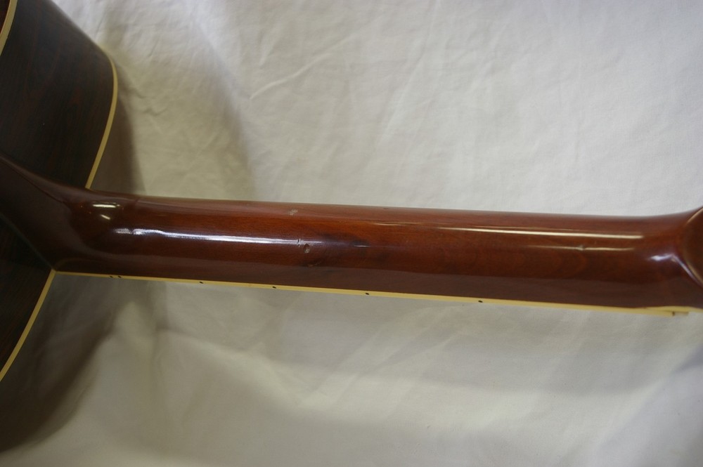 Favilla Guitars Aquila