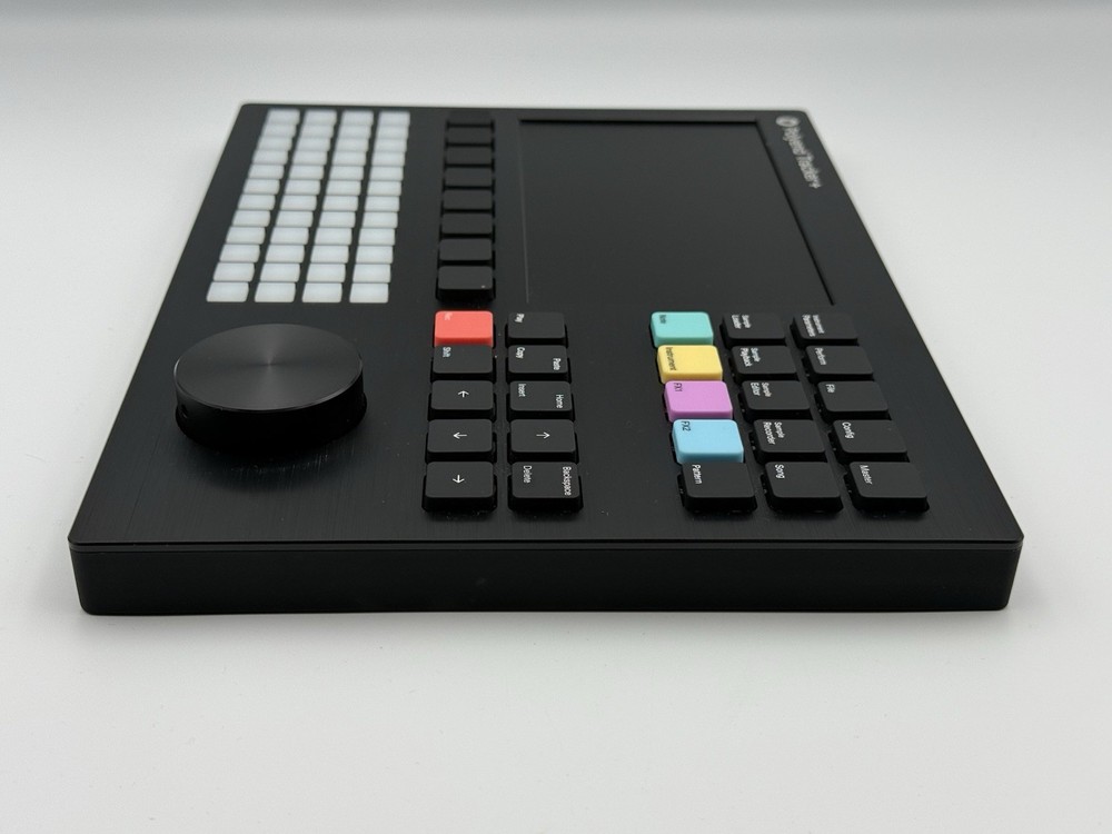 POLYEND TRACKER+ Plus Standalone Audio Workstation Open Box Excellent Condition