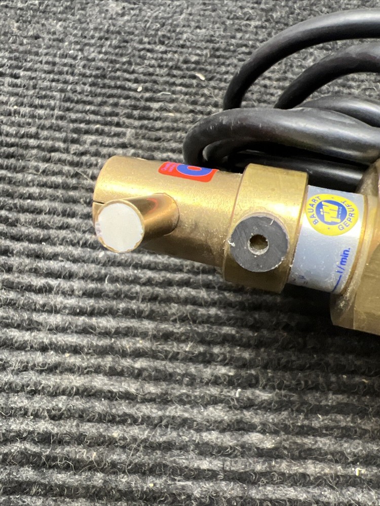 SIKA D-34260 ( NEW NO BOX)